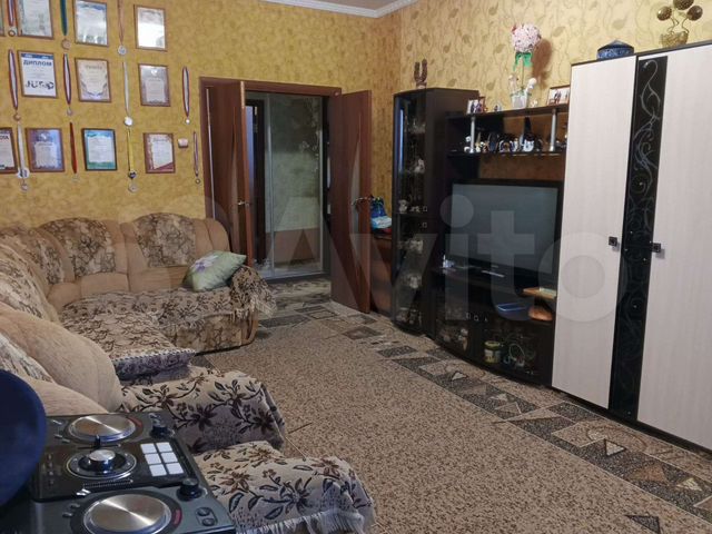 3-к. квартира, 74 м², 6/9 эт.