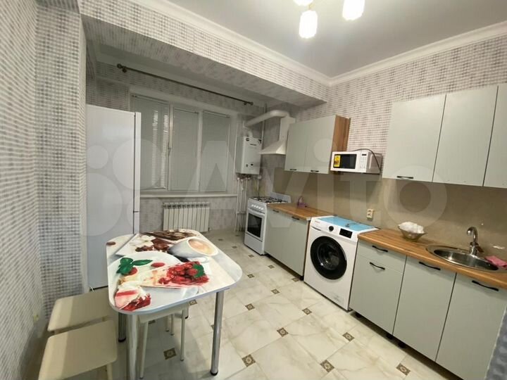 2-к. квартира, 70 м², 6/9 эт.