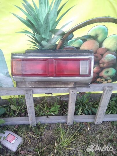 Задний фонарь левый тойота crown