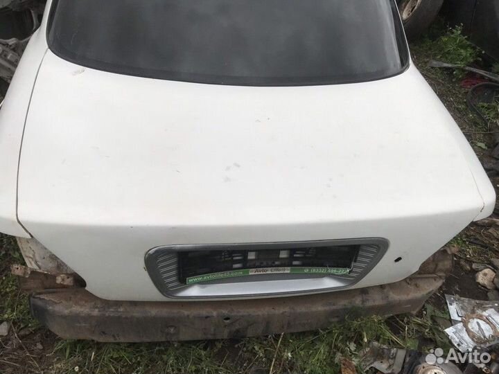 Крышка багажника (Kia Clarus)