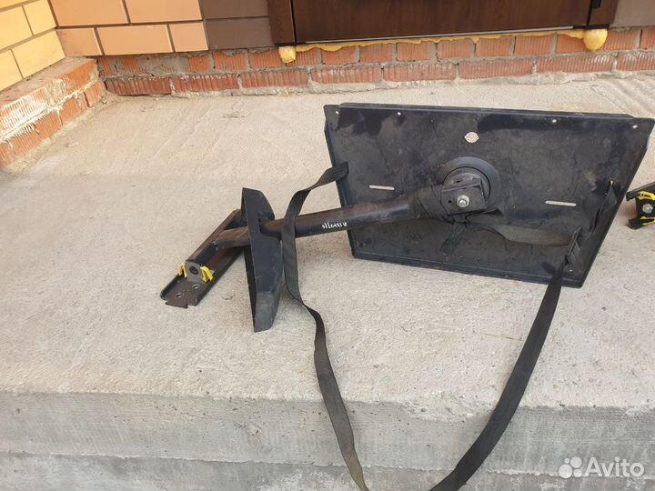 Крепление настенные для микроволновки