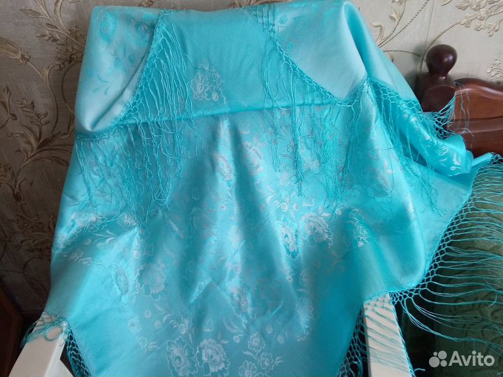 Платок шаль шёлковая (атласная)