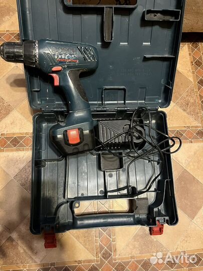Шуруповерт bosch 12v
