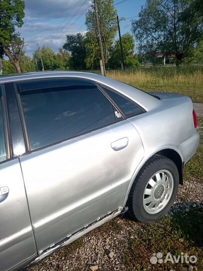 Audi A4 1.8 МТ, 2000, 456 553 км