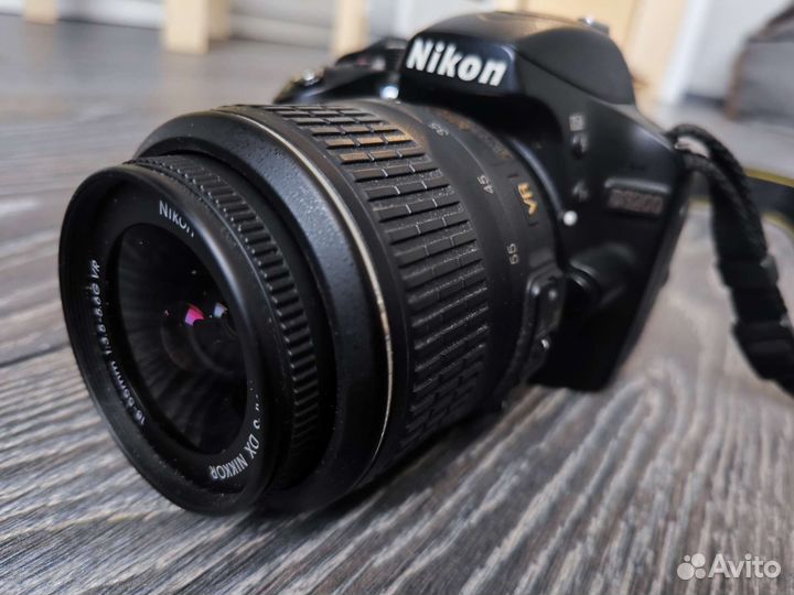 Nikon D3200 +объектив 35мм, вспышка, сумка