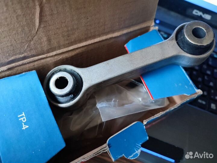 Стойка стабилизатора audi A4 A5 A6 A7 Q5 08