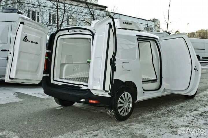 Водитель со своим авто (Ozon)