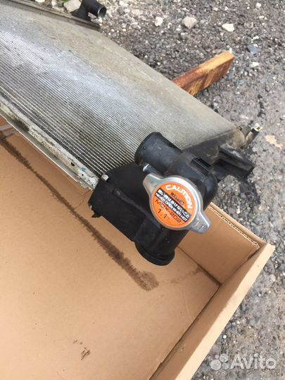 Радиатор Митсубиси Л200 основной