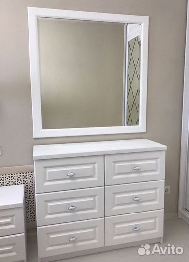 Шкаф двухстворчатый