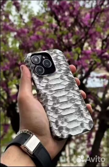 Чехол на iPhone 14 кожаный