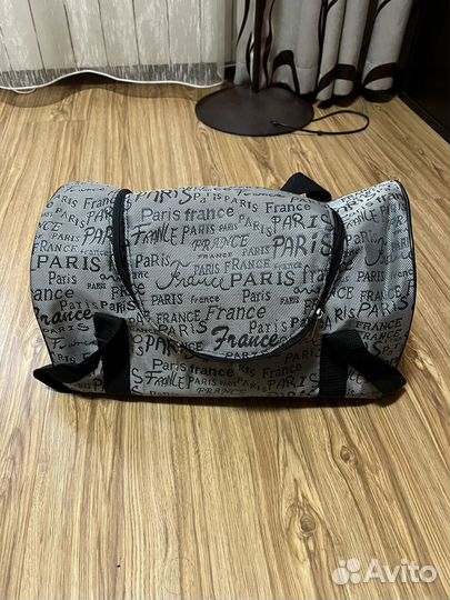 Переноска для маленьких кошек и собак