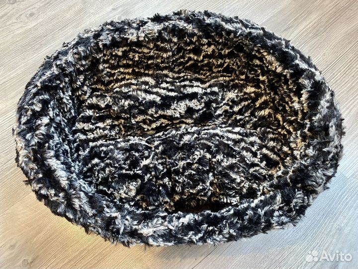 Лежанка для кошек и собак