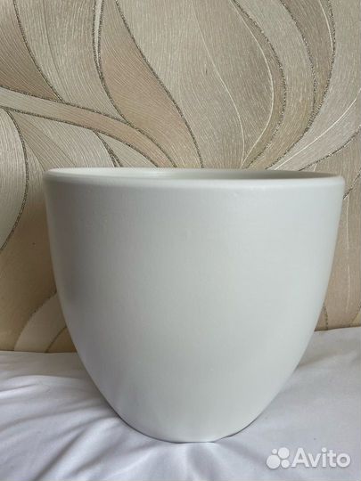 Продам горшок цветочный