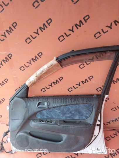 Дверь передняя правая Toyota Sprinter Carib AE111