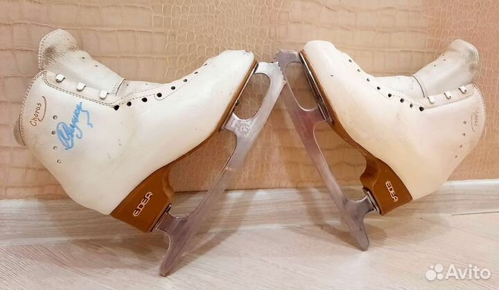 Фигурные коньки edea chorus 245