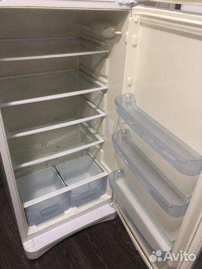 Холодильник б/у