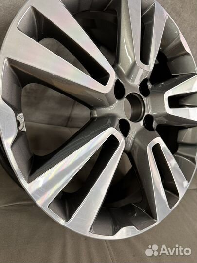 Веста кросс оригинал r17 4*100 графит завод