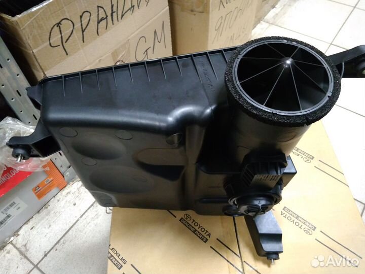 Корпус воздушного фильтра toyota