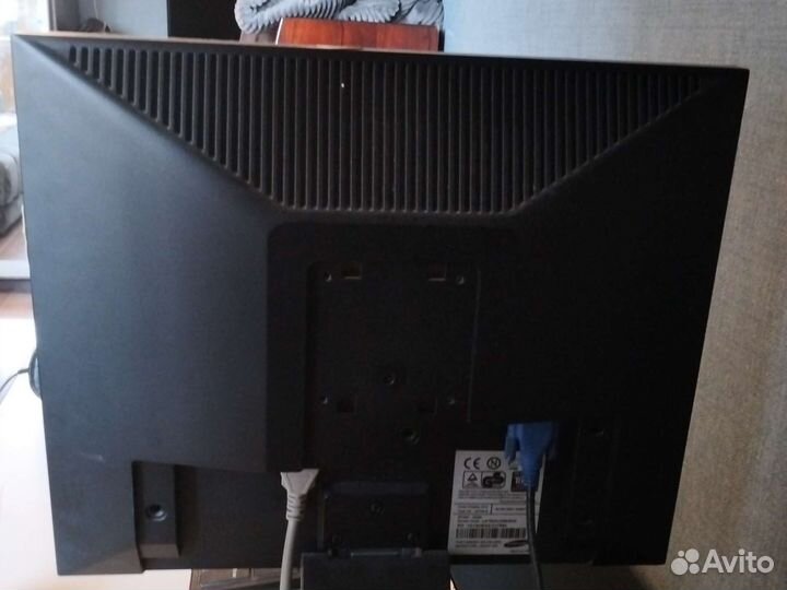 Монитор Samsung syncmaster 940n