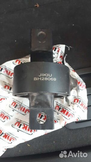 Продам новые сайлентблоки Honda Civic от 1996г