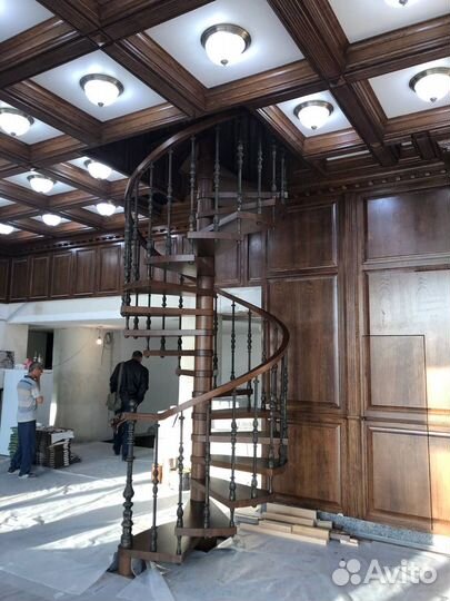 Деревянный потолок из массива дерева