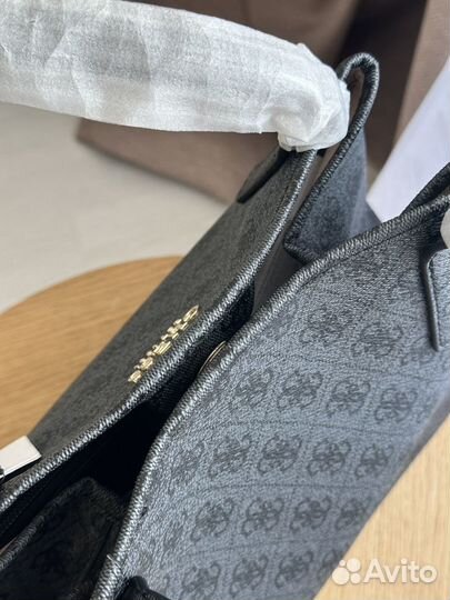 Сумка guess vikky оригинал