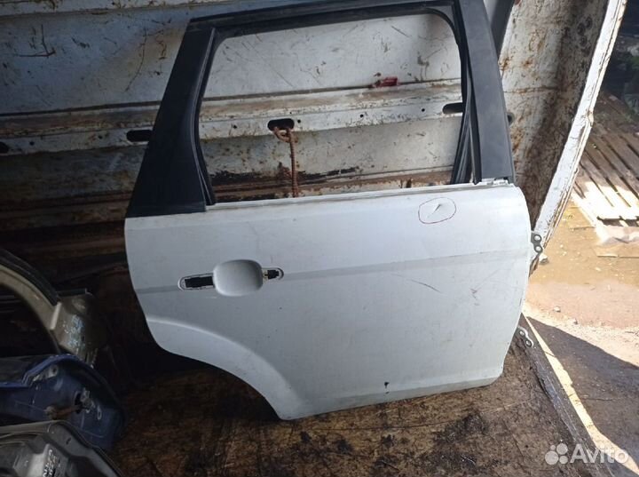 Дверь 1702402 задняя правая форд фокус 2+