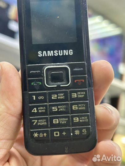 Samsung E1070