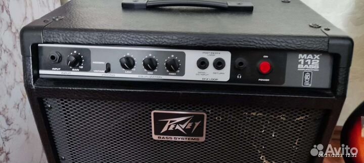 Комбо усилитель для басс-гитары