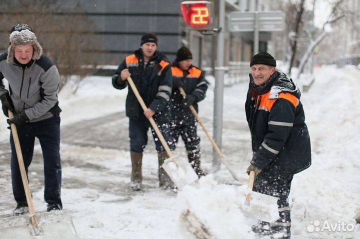 Уборка снега вручную. Разнорабочие