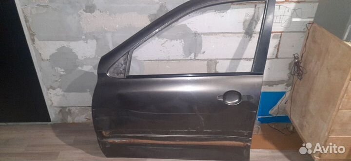 Дверь передняя левая Лада Гранта