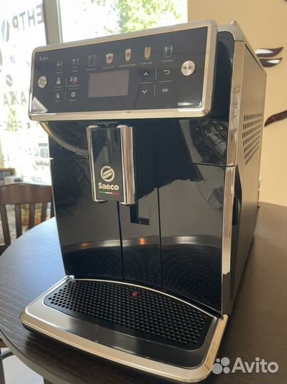 Кофемашина Philips Saeco Xelsis SM 7580