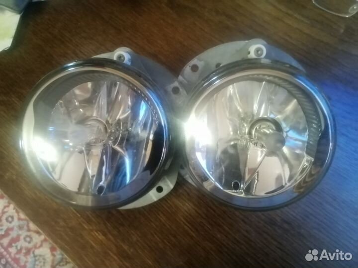 Противотуманные фары Mercedes C