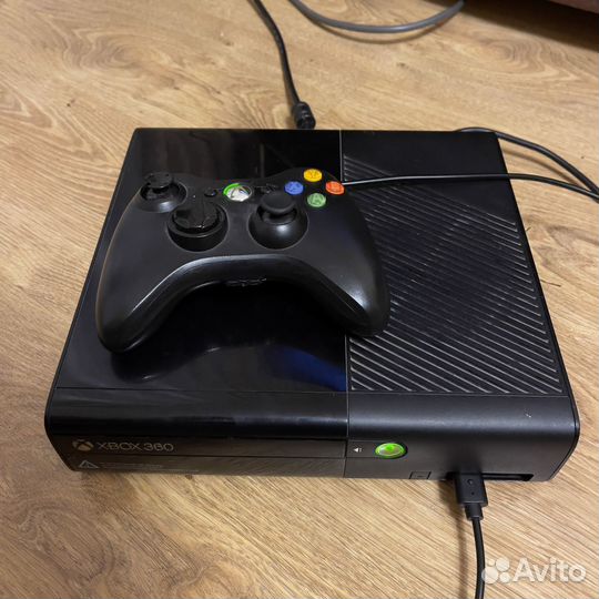 Xbox 360Е 500г+89 прошитый
