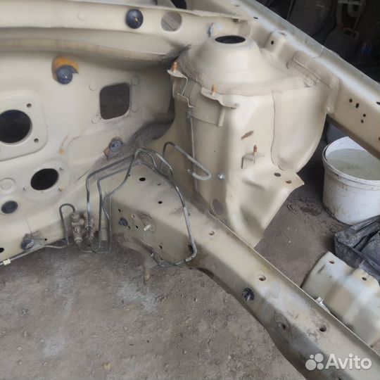 Передняя часть Шевроле Лачетти (хетчбэк)