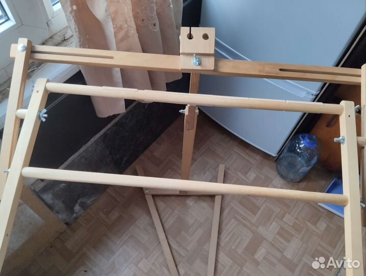 Станок для вышивания напольный