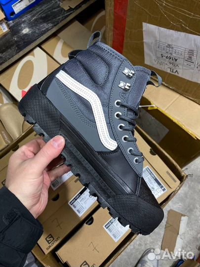 Зимние кроссовки Vans Gore Tex