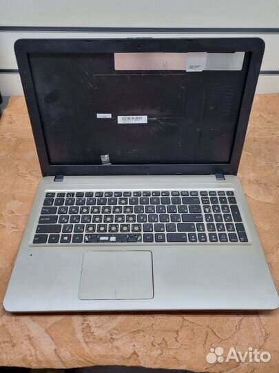 Ноутбуки на запчасти, корпус, шлейф