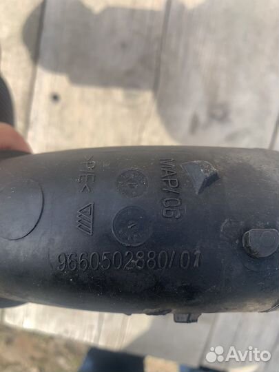 Патрубок воздушного фильтра Peugeot 3008