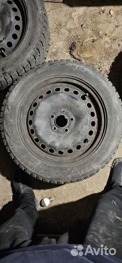Bridgestone Blizzak WS-60 215/55 R16