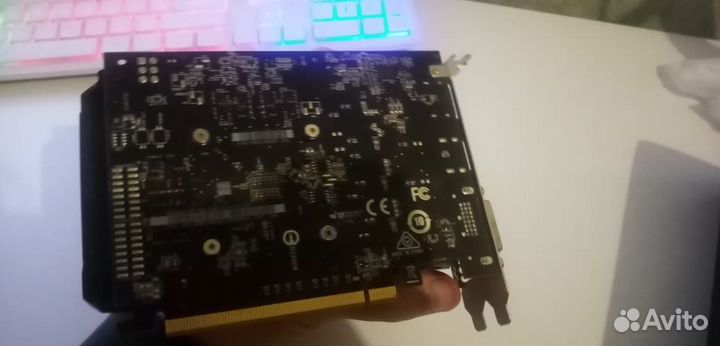 Видеокарта MSI Radeon RX 560 aero ITX 4GB OC