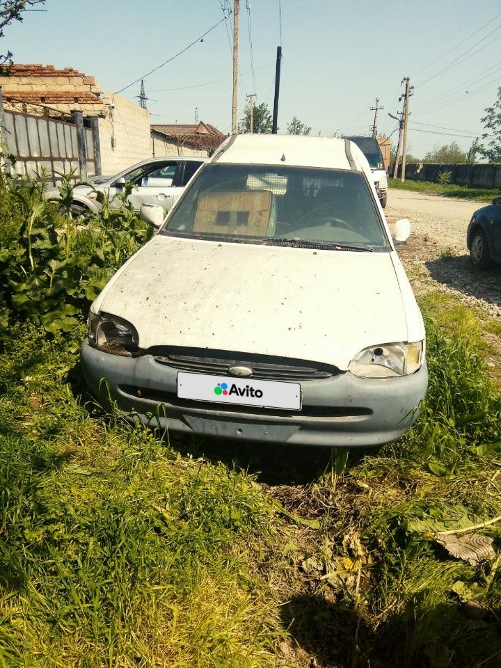 Ford Escort: фото владельца
