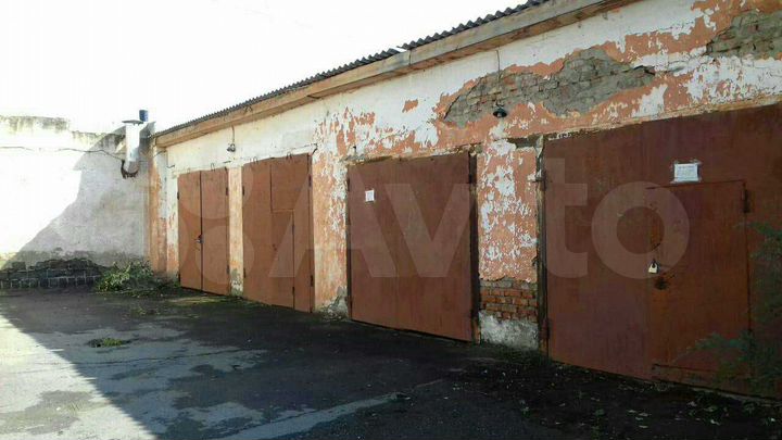 Гараж, > 30 м²