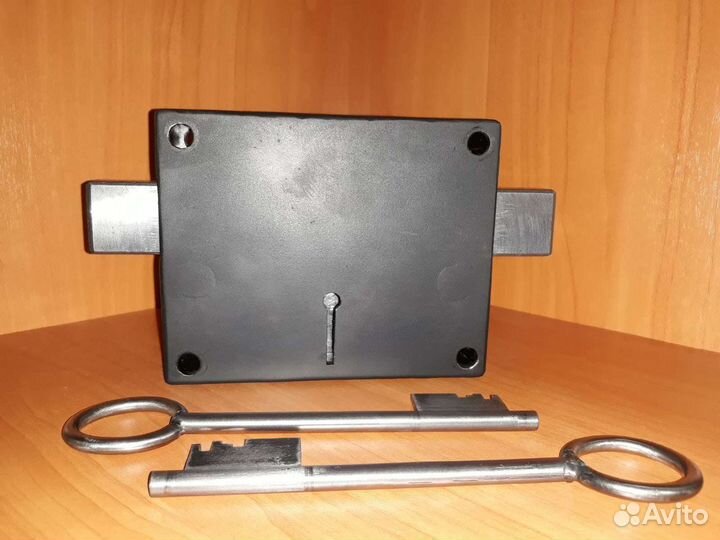 Гаражные замки ручной работы