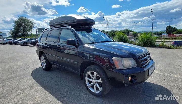 Бокс на крышу Voyage 670 литров