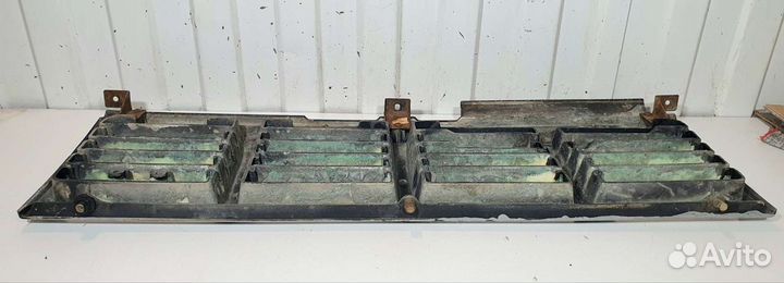 Решетка радиатора Hyundai Galloper I