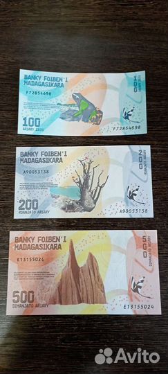 Набор купюр Мадагаскара 100,200,500 Ариари