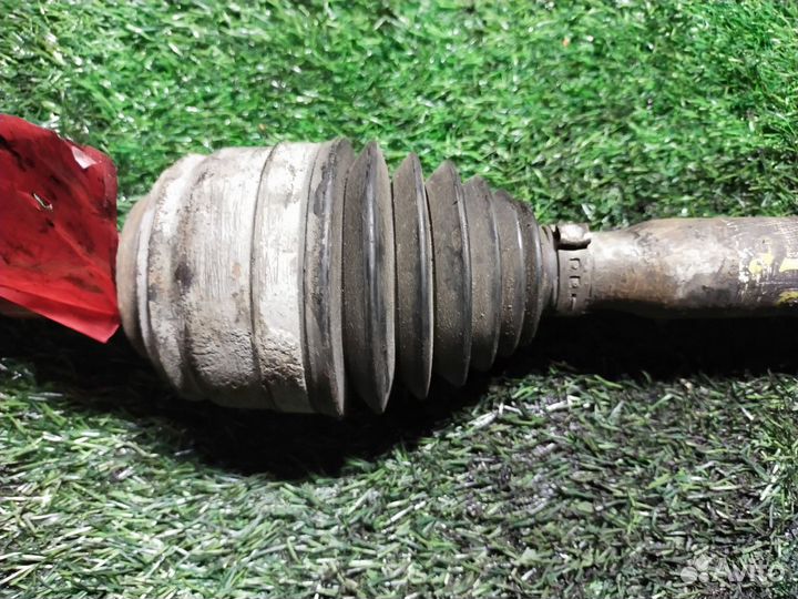 Привод передний правый Renault Laguna