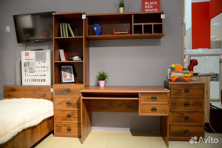 Письменный стол для школьника Индиана