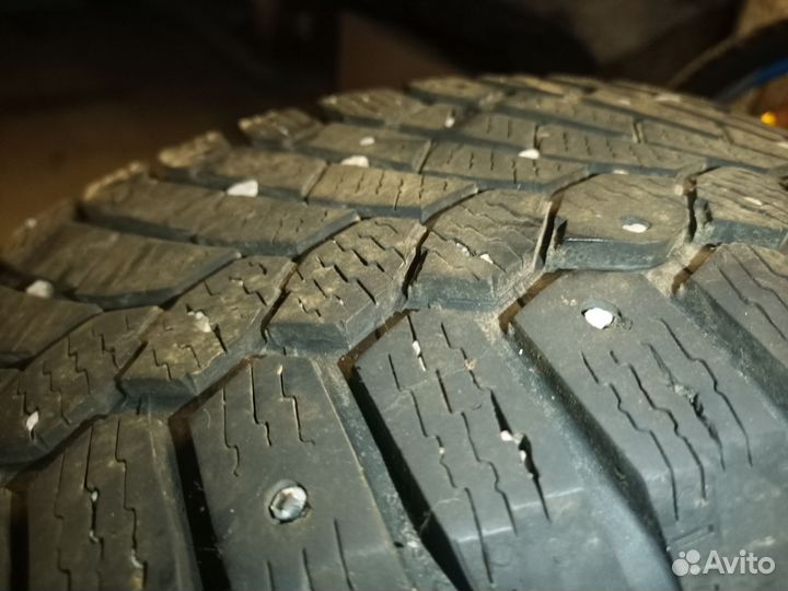 Gislaved Nord Frost 200 205/65 R15